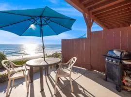 3009 Ocean St E Beautiful Beachfront Condo w/ Ocean Views, Private Patio, Grill, & Free WiFi