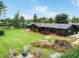 5 Bedroom Cozy Home In V&aelig;ggerl&oslash;se，博托比的豪華飯店