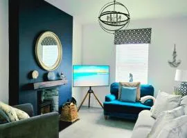 Sandy Beaches Portrush - Steps from Beach & Dining