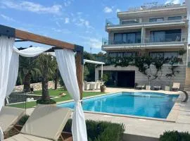 Family-friendly apartments with swimming pool Mandre, Pag - 24502