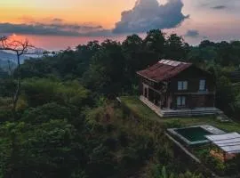 Master bed room in Bukit Cottage