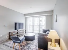 CozySuites at the Banks gym pool 11