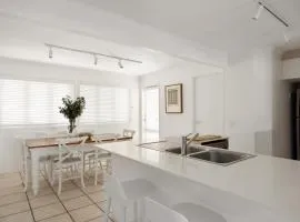 Noosa River Resort Apartment on Gympie Terrace