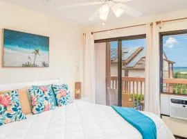 Central and Bright 2 BR, 2 BA, Pool and Oceanview