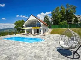 Amazing Home In Klanjec