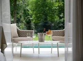 Villa Castanea s bazenom, jacuzzijem, saunom