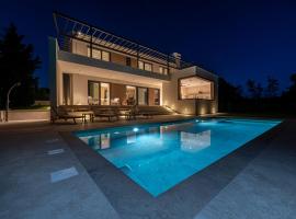 Luksuzna Villa Castanea s privatnim bazenom i wellnesom u srcu Istre, hotel sa Heki