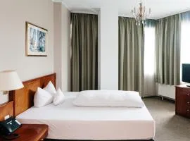 ROSS Hotel