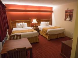 Shepherd Mountain Inn & Suites, hotel em Pilot Knob