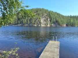 Modern holiday cabin in Saimaa, villa en Enonkoski