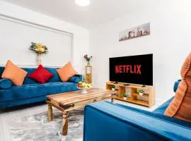 Candlefield house, contractors, business travelers, families, free parking