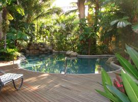 Palm Cove Tropic Apartments, romantični hotel u gradu Palm Kouv