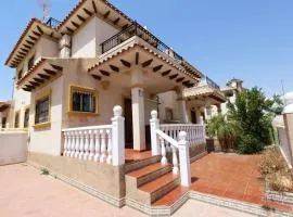 Preciosa casa adosada en Orihuela Costa