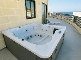 GuestHost - Penthouse with Jacuzzi in Gozo Island!