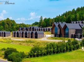 Wonder Hill - apartamenty z balkonami lub tarasami, klimatyzowane, z pięknym widokiem na góry، فندق في سوسنوفكا