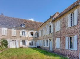 Cozy Apartment In Les Andelys With Wifi, hotel in Les Andelys