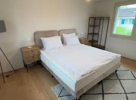 WA - Luxury House - Zug - 8 Pax