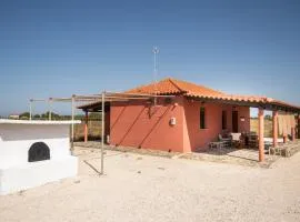 Lagouvardos Country House