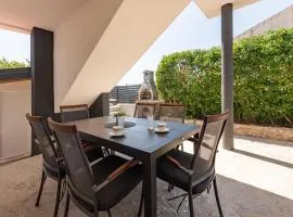 2 Bedroom Beautiful Home In Posedarje