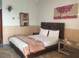 lake view hotel and resort, khách sạn ở Khanpur