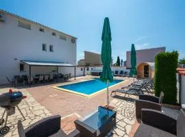 Amazing Home In Valtursko Polje