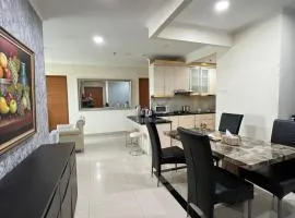 Spacious living room Hampton's Park Apartment