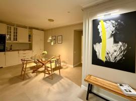 Riviera Apartment, hotel in Buzau