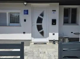 Tiny House Ciciban - self check in and check out