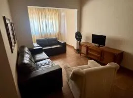 Apartamento na rua principal