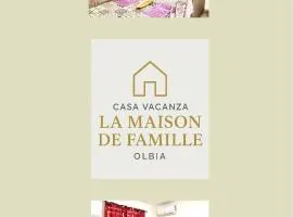 Lamaisondefamilleolbiapuntoit Olbia Casa Vacanze con uso cucina e Lavatrice Belle Logement Lamaisondefamilleolbiapuntoit Olbia avec utilisation de la cuisine et machine à laver Lamaisondefamilleolbiapuntoit HOLIDAY Home with Kitchen and washing