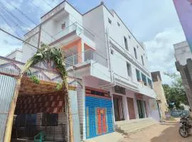 Raja Residency and Home Stay