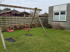 Bungalow Noordzee B, hotel a Julianadorp