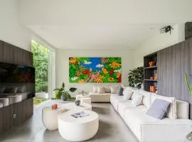 5BR Designer Villa with BBQ & Private Pool in Canggu