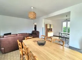 Large family house - near beach