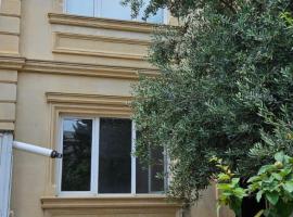Casa Villa, hotell i Baku