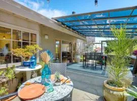 Serene Coastal Home Sleeps 8 - 1 Mile from Beach