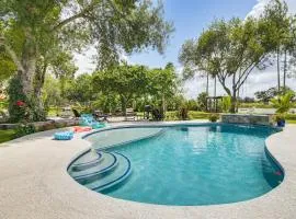Riverfront Oasis with Private Deck in Los Fresnos!
