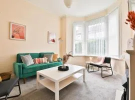 Family-Friendly Cardiff Comfort!