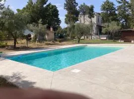 Noravilla con piscina fra mare e montagne