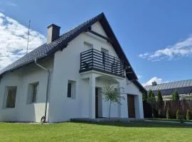 Przystanek Osłonin- całoroczny dom na wynajem