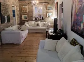 maximos apartment