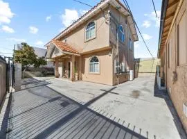 Entire Private Spacious 4-Bed 4-Bath House w Garage, Gated Yard, Available Now