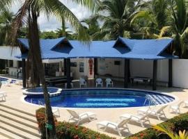 Caba&ntilde;as La Fragata, hotel com banheiras de hidromassagem em Cove&ntilde;as