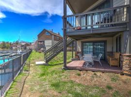 Tahoe Keys Marina View - 3 BDR Desirable Community, Hotel in South Lake Tahoe