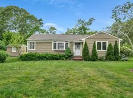 Charming Cottage in The Heart of the North Fork