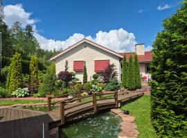 Vacker villa nära Kolmården och Norrköping, hotel v destinaci Åby