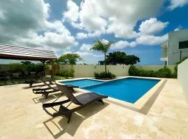 Villa familiar en Punta Cana! Piscina Climatizada