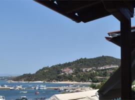 Menis Apartment, chỗ nghỉ tự nấu nướng ở Ouranoupoli