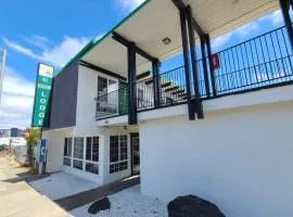 All Seasons Lodge