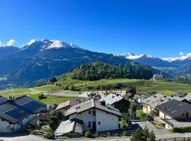 Neu-renovierte - Nov 24 - 2,5 Zi Wohnung mit Traum-Aussicht